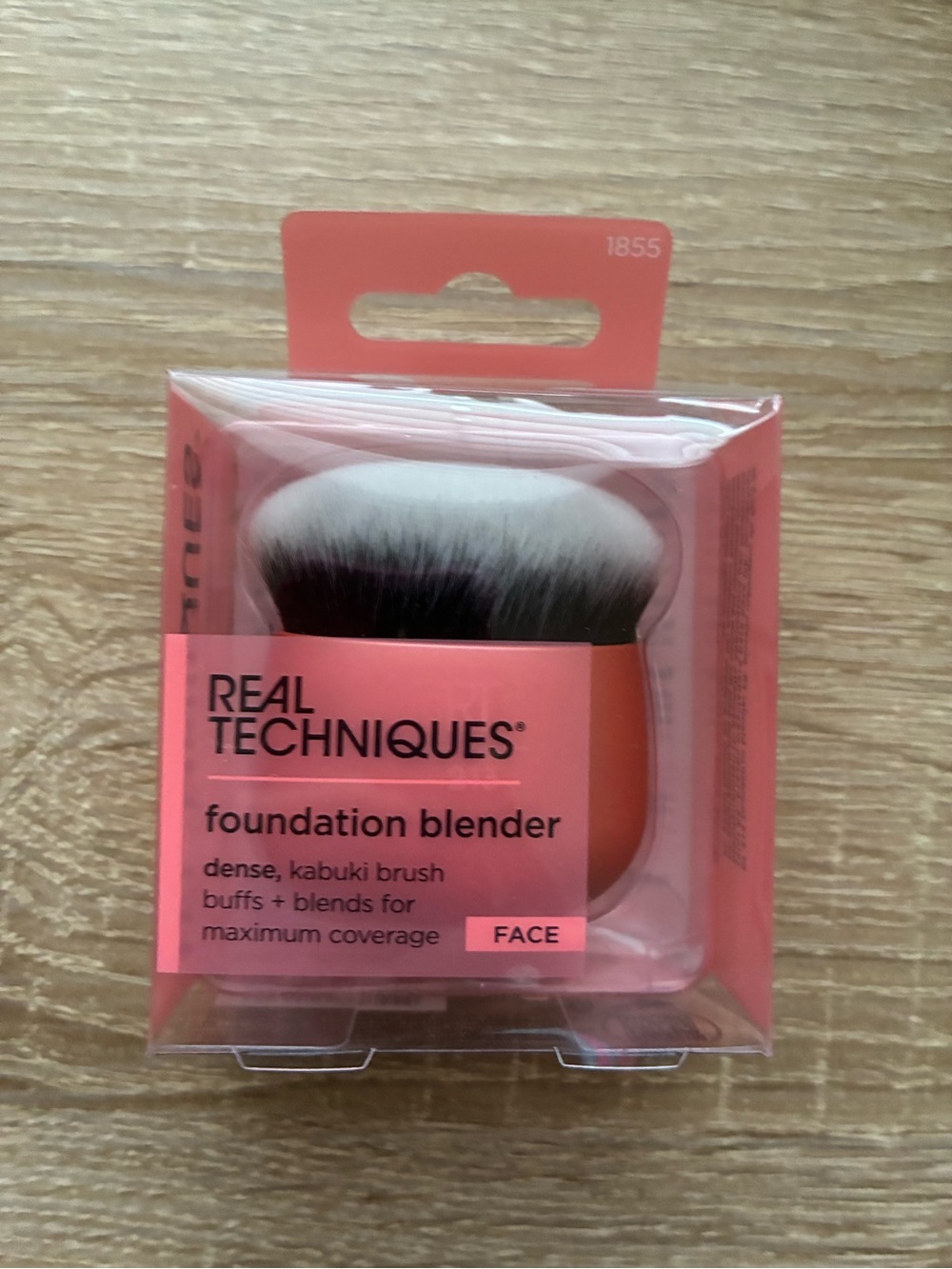 Real Techniques Kabuki Brush - Makeup Foundation Brush 💕✨💕✨